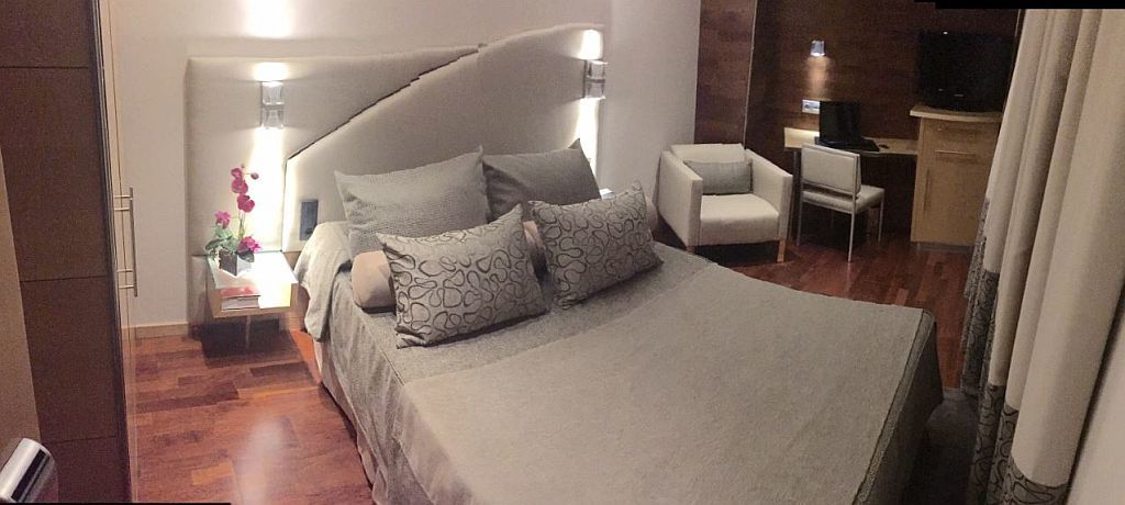 Hotel Sansi Barselona Oda fotoğraf